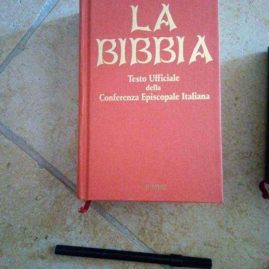 Foto 3La Bibbia