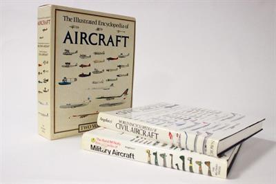 Enciclopedia due volumi AIRCRAFT in inglese